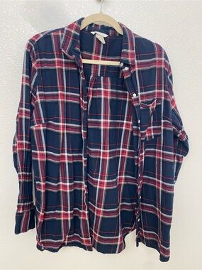 Women’s H&M Navy & Red Plaid Button-Up Plaid Shirt
